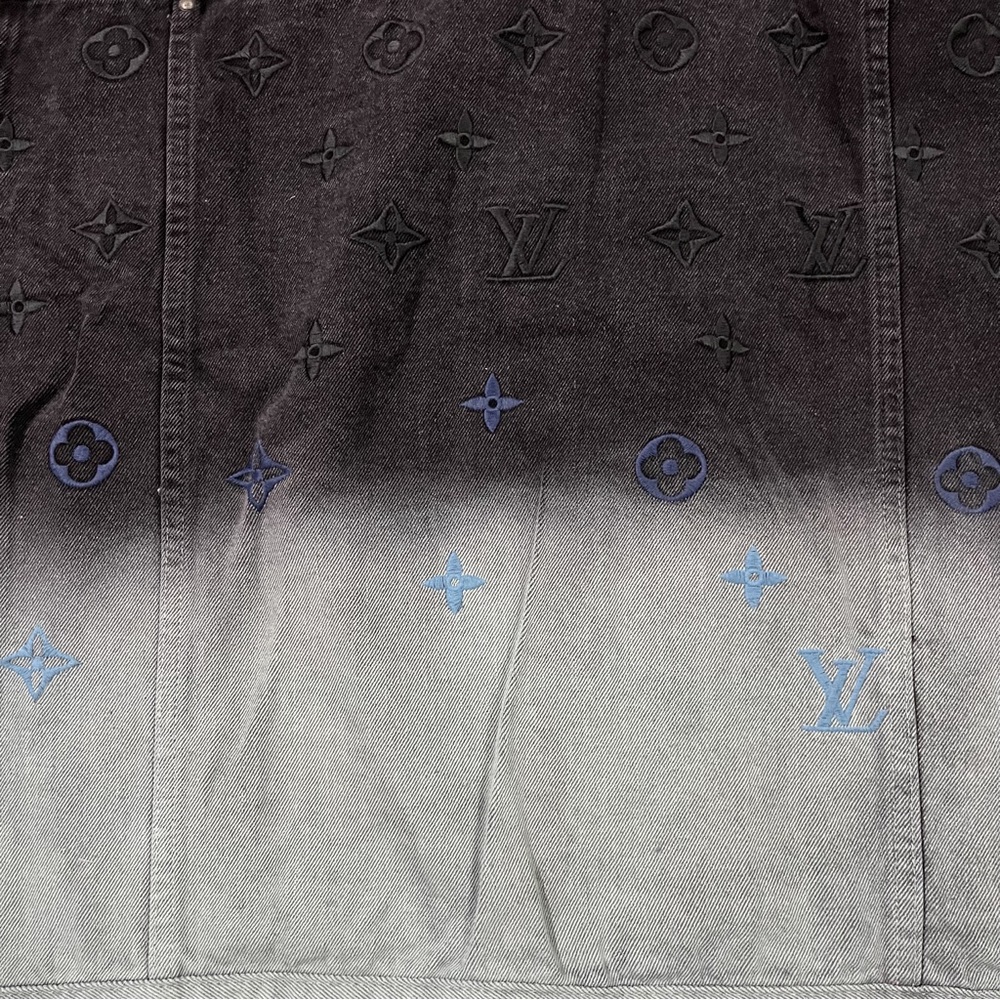 Louis Vuitton 24SS Collection Gradient Monogram
Denim Jacket - Picture 10 of 11